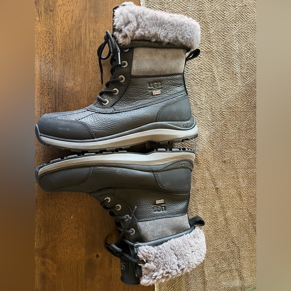 UGG ADIRONDACK III waterproof boots size 9 - Picture 8 of 16
